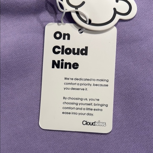 Kids Lavender Hoodie with Cloud Design - Picture 3 of 4